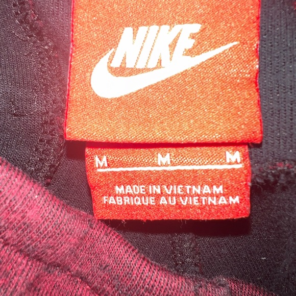 Nike Tech Pants - Picture 4 of 4